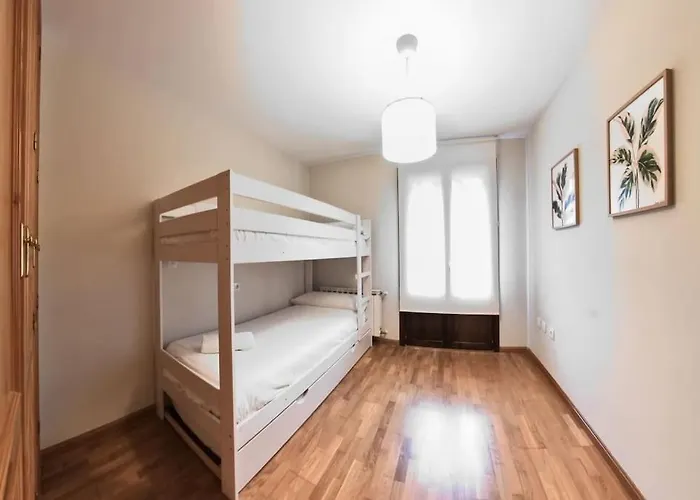 Cochata - Tucasaenlospirineos Apartment Escarrilla